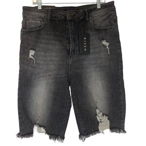 Risen Bermuda Shorts 2XL